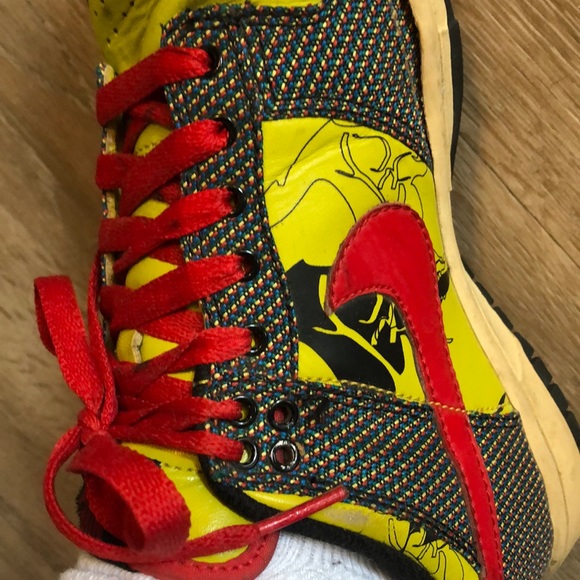 Unique Nikes - Picture 6 of 8